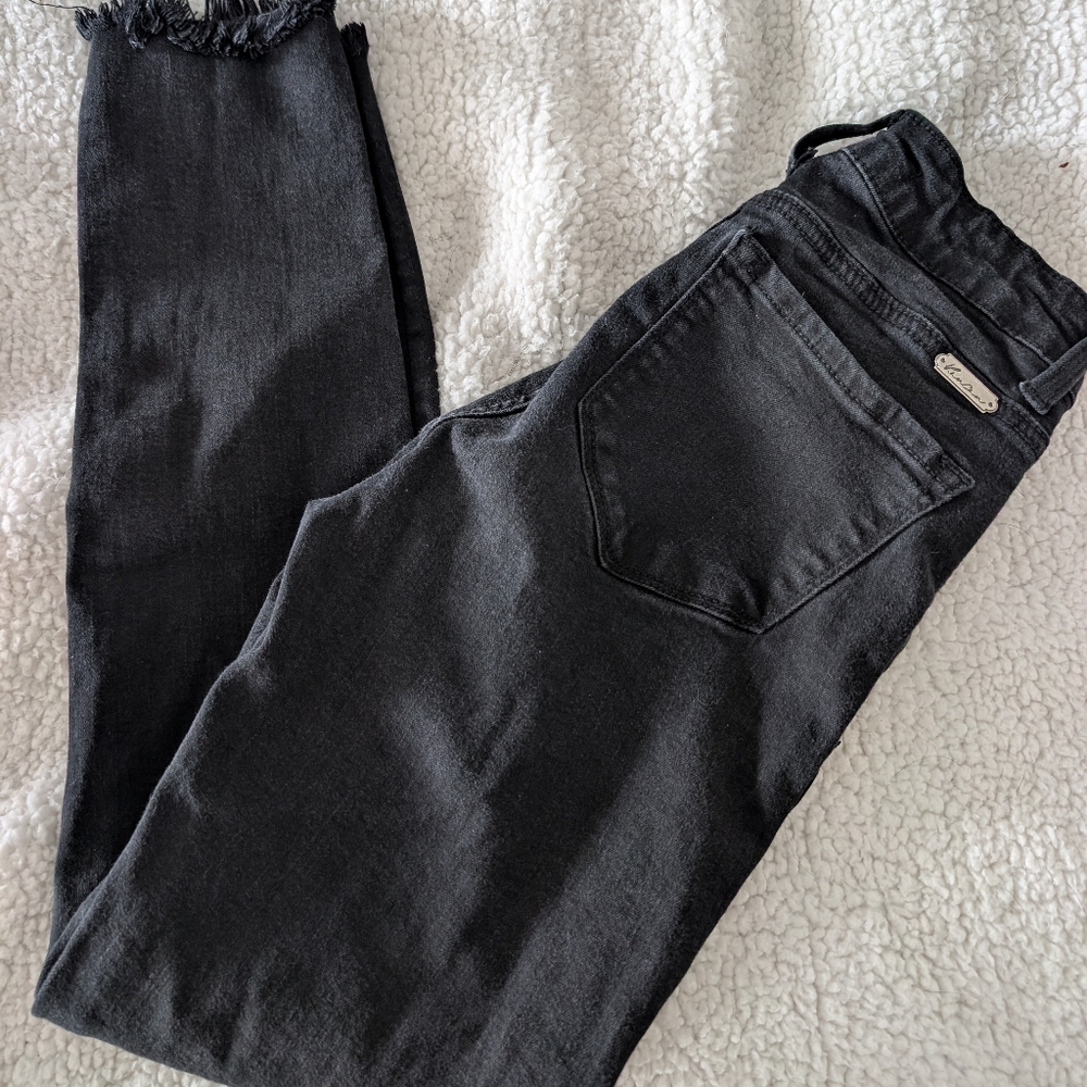KanCan Chic Black Frayed Hem Jeans